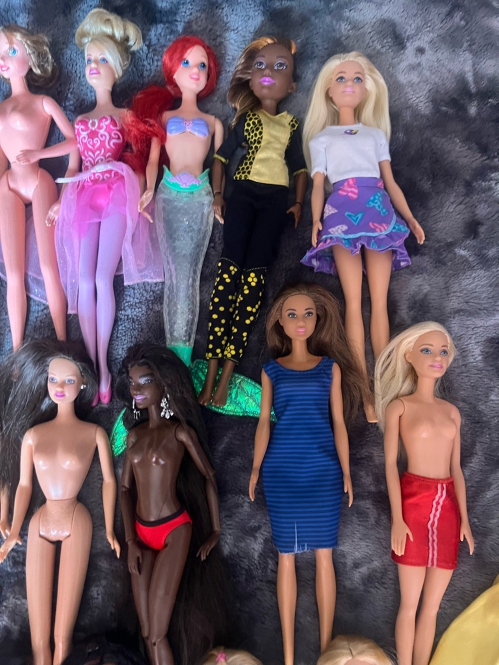 Barbie Huge Lot 80s, 90s Y2K Doll and Clothing - Picture 8 of 15